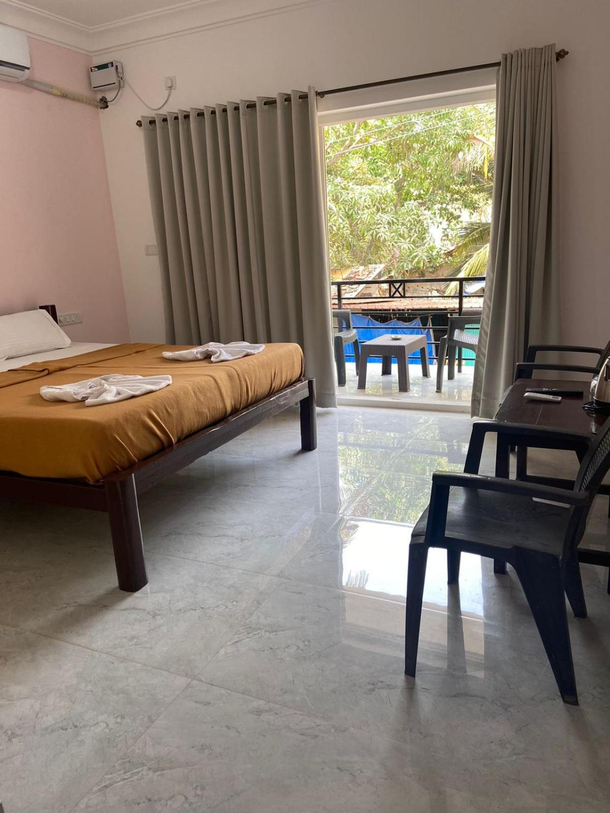 Ocean'S Edge By Vincen Hotel Calangute Buitenkant foto